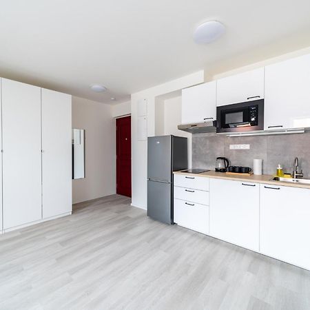 Apartments Borivojova 63 Прага Екстериор снимка
