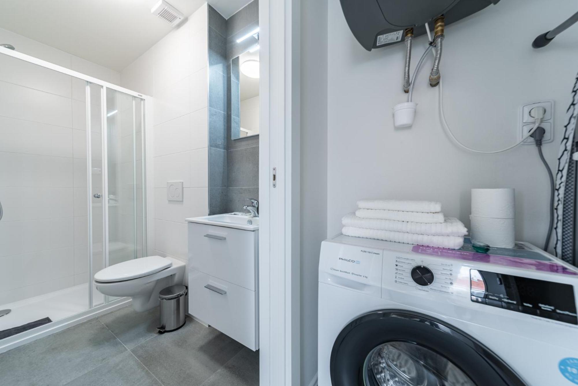 Apartments Borivojova 63 Прага Екстериор снимка