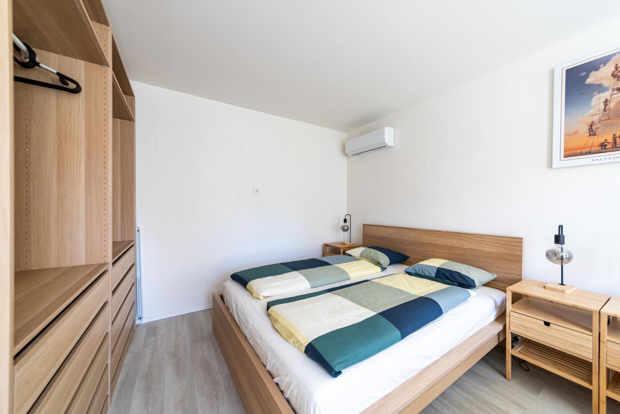 Apartments Borivojova 63 Прага Екстериор снимка