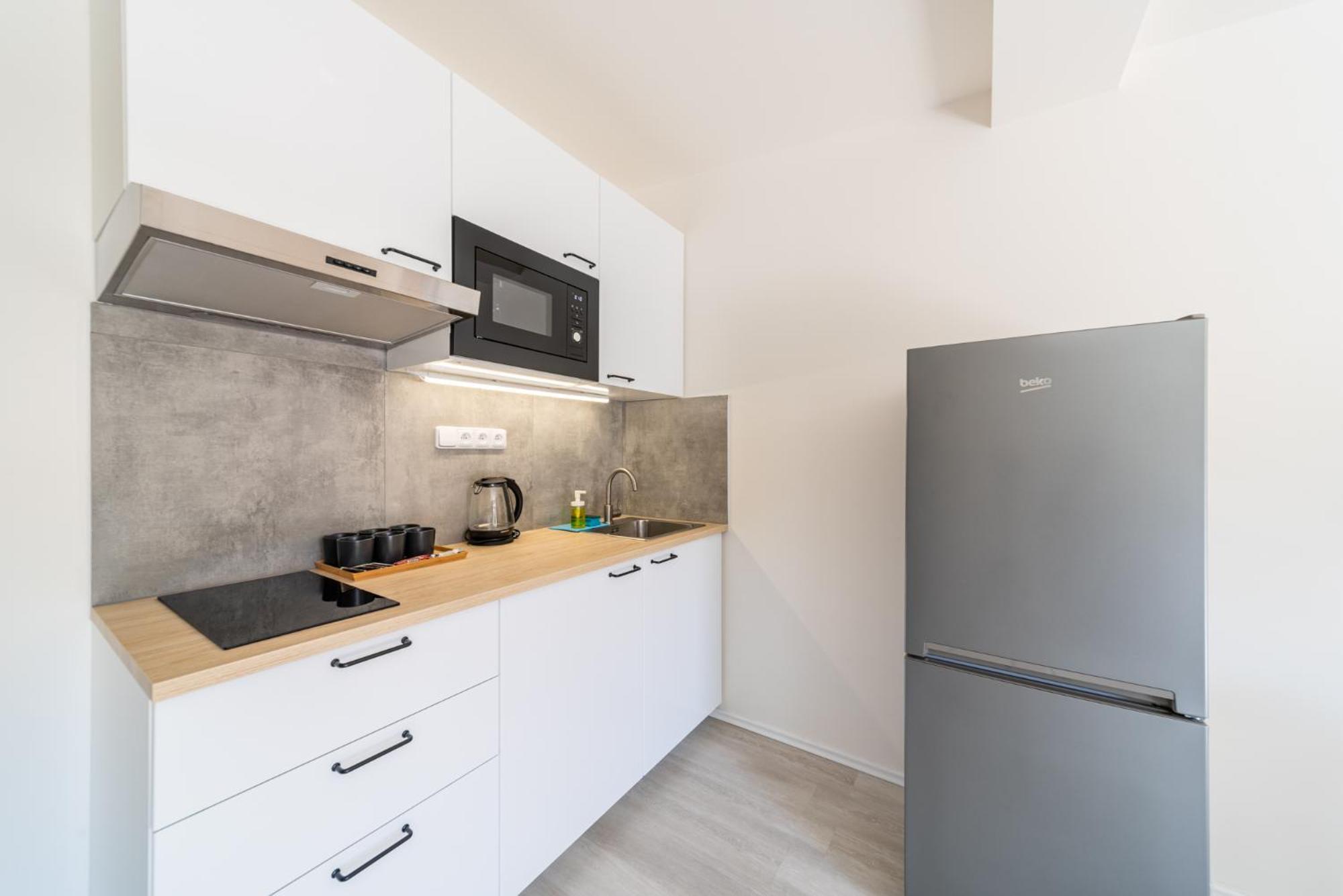 Apartments Borivojova 63 Прага Екстериор снимка